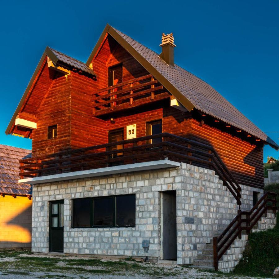 Guesthouse Wolf Žabljak Esterno foto